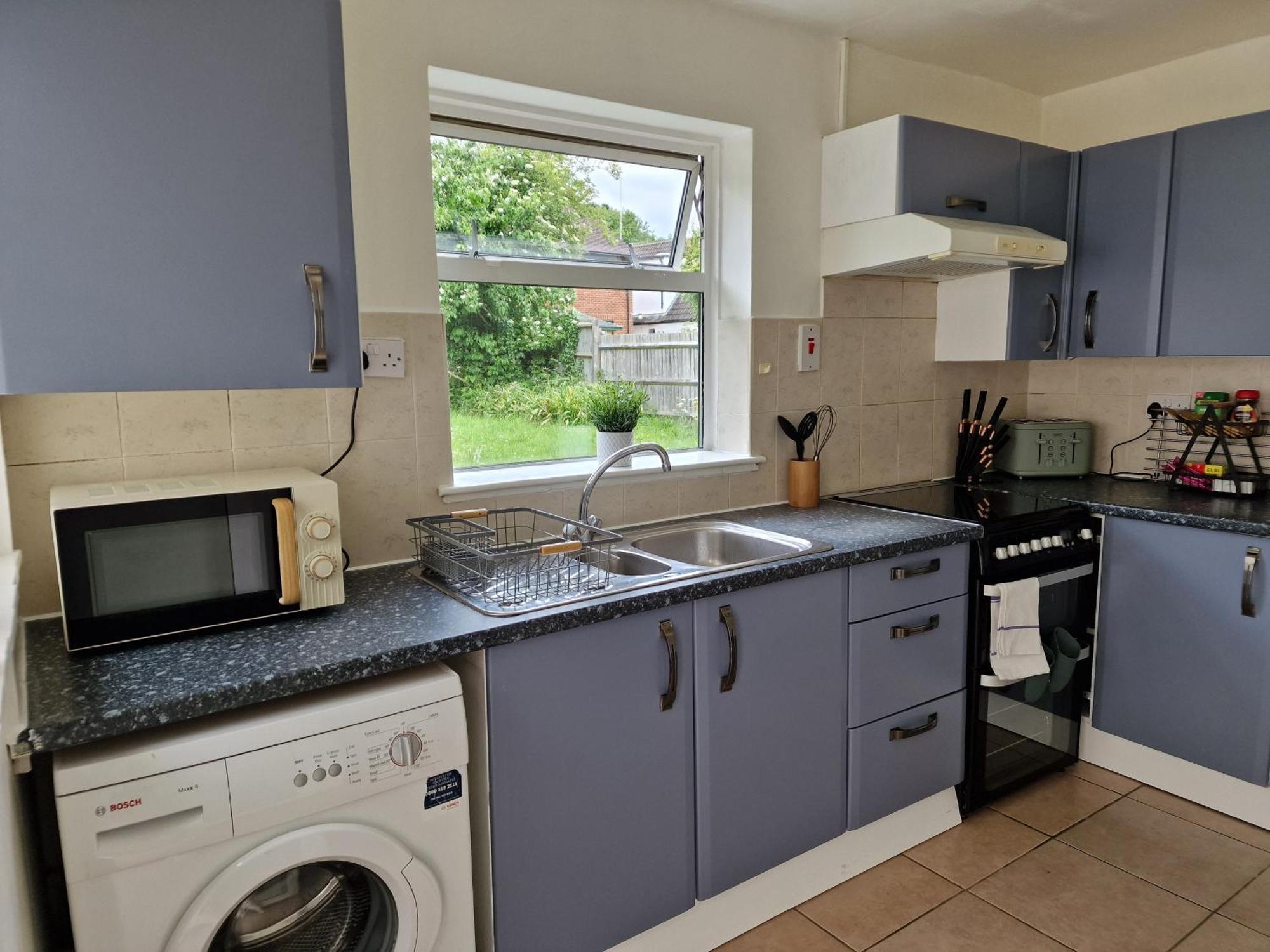 The Firs - 3 Bed With Parking Holiday home *